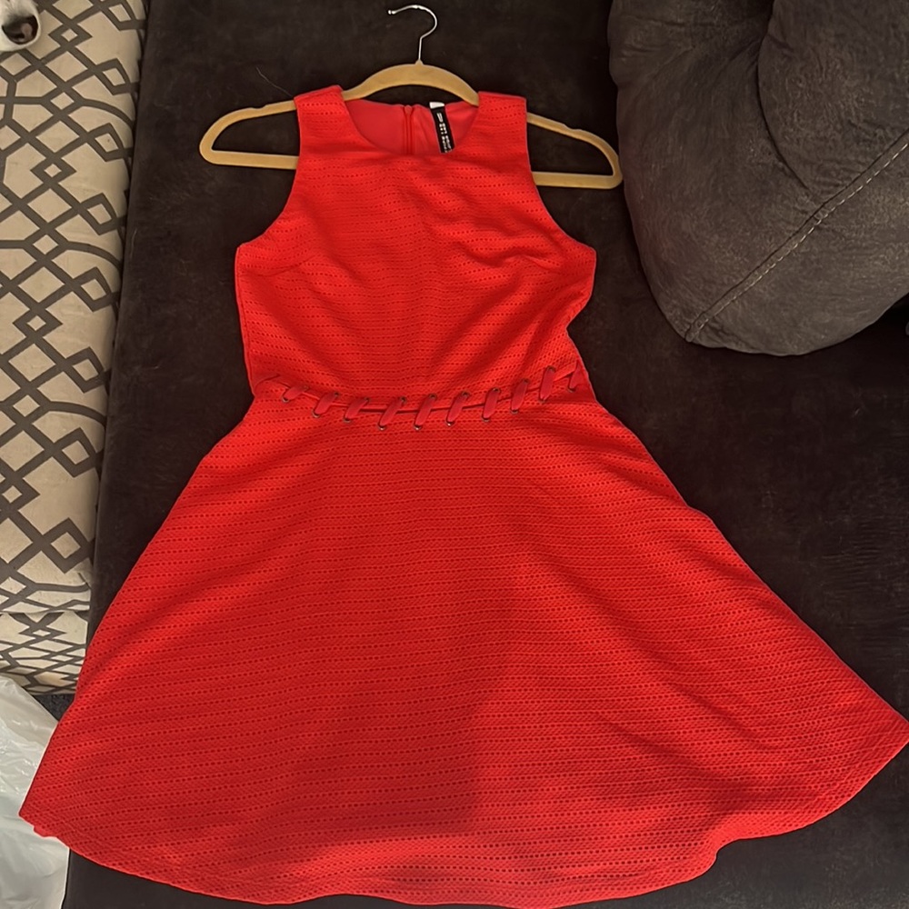 Design Lab Lord & Taylor Bright Pink/Coral Perforated Dress w/ Laces Small NWOT